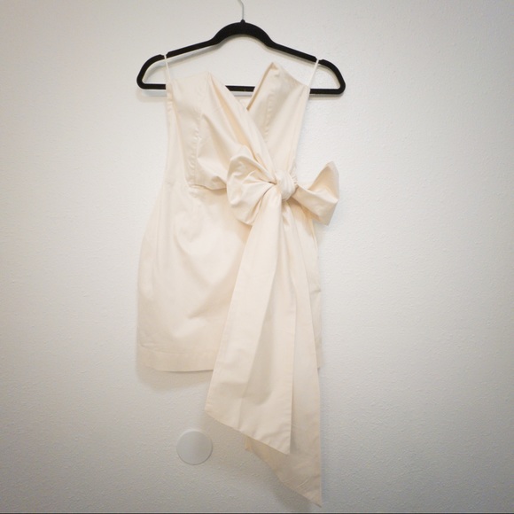 French Connection Dresses & Skirts - French Connection A- line strapless mini